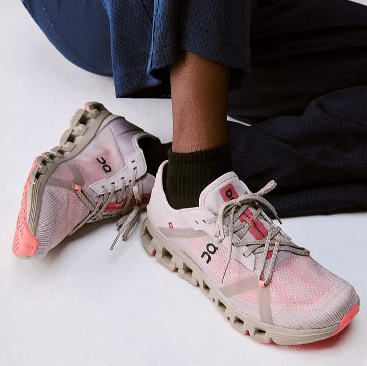 On-Cloud-x4-AD-pink