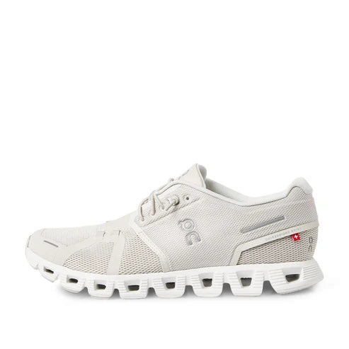 On Cloud 5 Trainers Beige